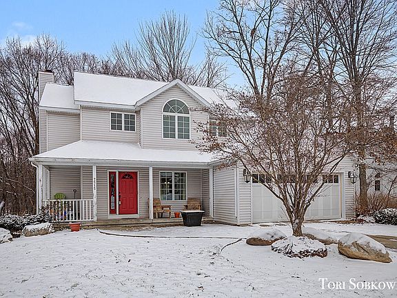 2nd image of 7515 Las Palmas Dr NE