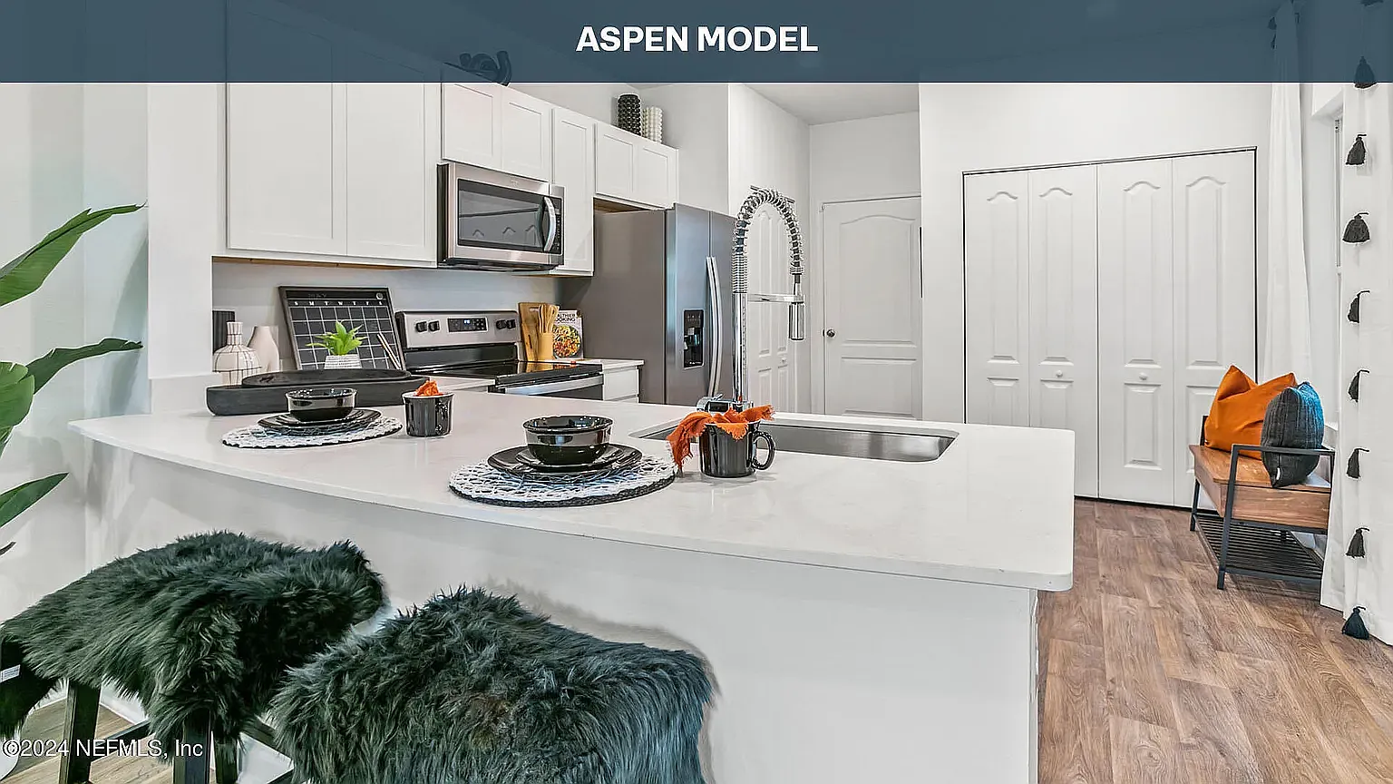 2 bed, 1210 sqft, $1,800 — Photo 3