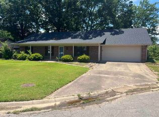 11 Laura Ln, Conway, AR 72034
