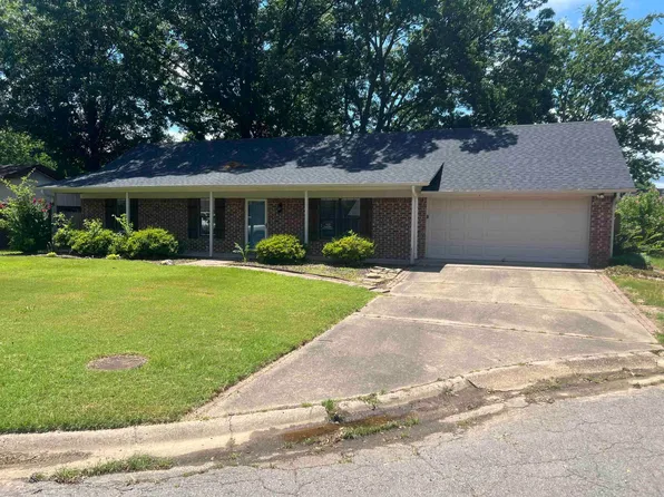 11 Laura Ln, Conway, AR 72034