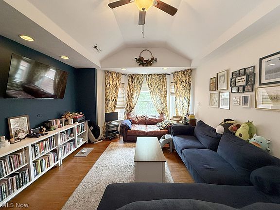 5th image of 11020 Detroit Ave #Ne4