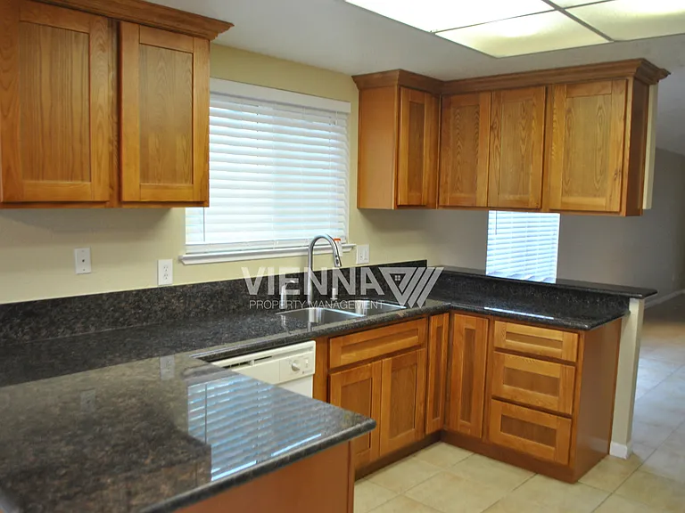 4073 N Country Dr — Photo 6