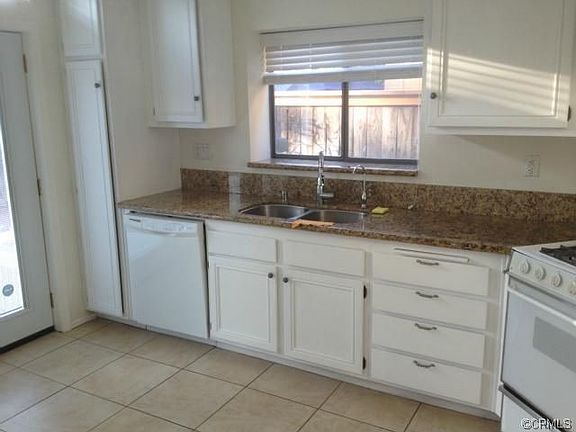 5th image of 2018 Villa Del Lago Dr Unit B