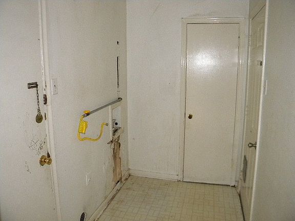 4th image of 13210 Blossomheath Ln