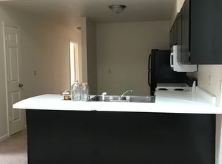 6 Crestmont Dr, Charleston, WV 25311