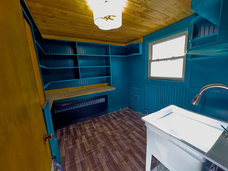 229 Pee Dee Ave — Photo 5