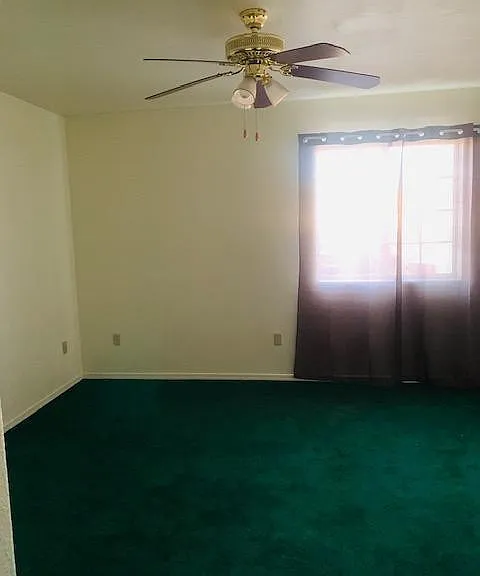 704 N Elizabeth Ave — Photo 9