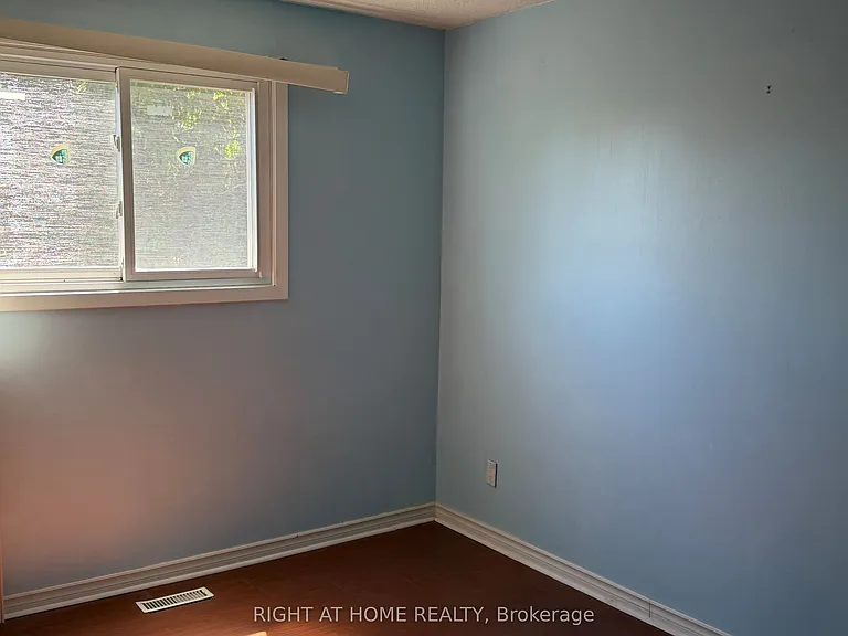 109 Beech St — Photo 8