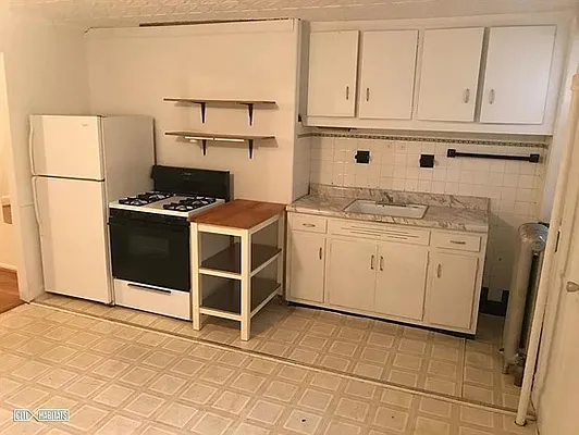 Rented by Corcoran | media 12