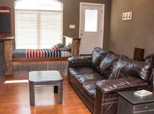 115 S Main St, Hannibal, MO 63401