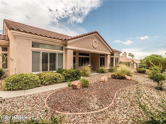 5th image of 10429 Broom Hill Dr