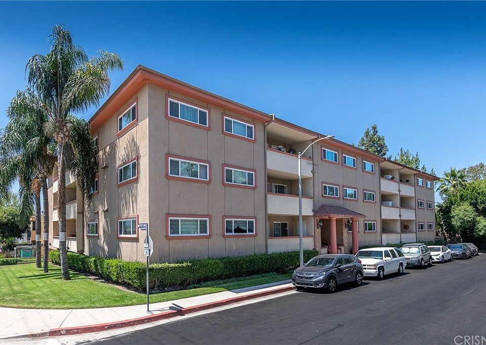 1st image of 12500 Huston St APT 304
