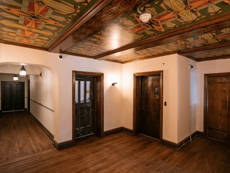 1st image of 1141 Holcomb St #Dj-305