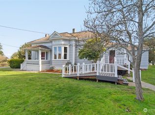 611 Madison St, Port Townsend, WA 98368