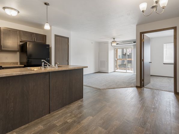 1550 E 69th St #1560-310