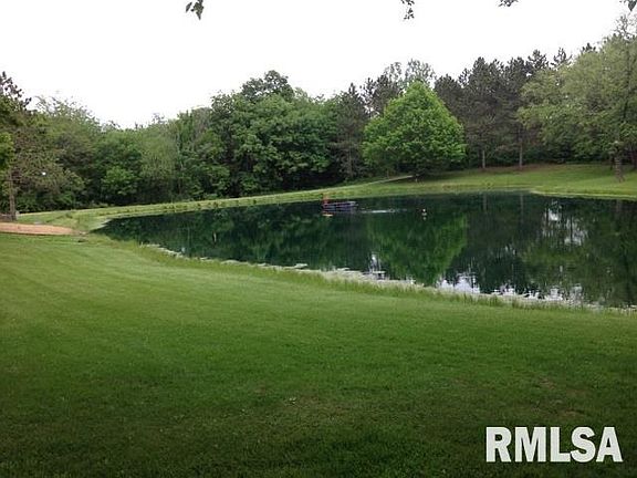 4th image of Woodfield Dr