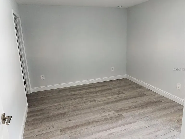 1725 Crystal Grove Dr #1727 — Photo 4