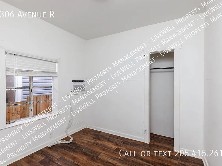 1306 Avenue R — Photo 13