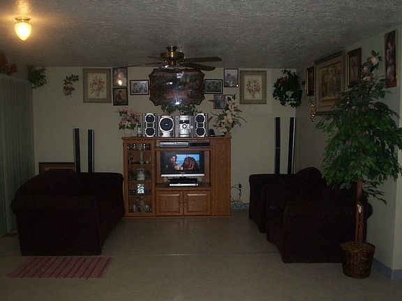 3rd image of 138 Bradley St