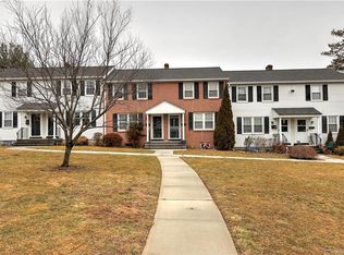 373 Sylvan Knoll Rd, Stamford, CT 06902