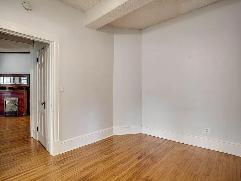 3040 James Ave S #1 — Photo 6