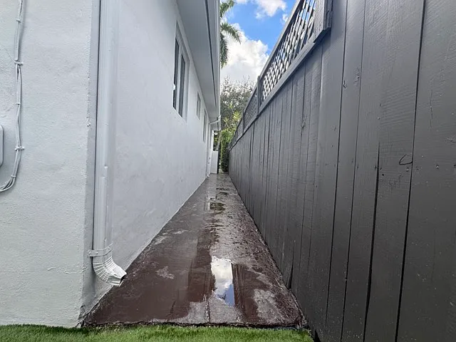 801 NW 14th Ct — Photo 17