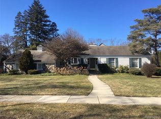 1325 Pilgrim Ave, Birmingham, MI 48009