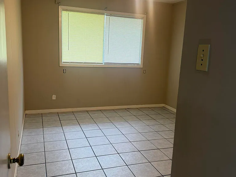 2309 Aster St — Photo 6