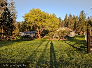 26717 N Yale Rd, Chattaroy, WA 99003