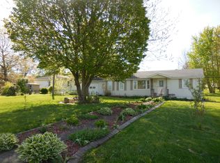 304 E Broadway St, Loogootee, IN 47553