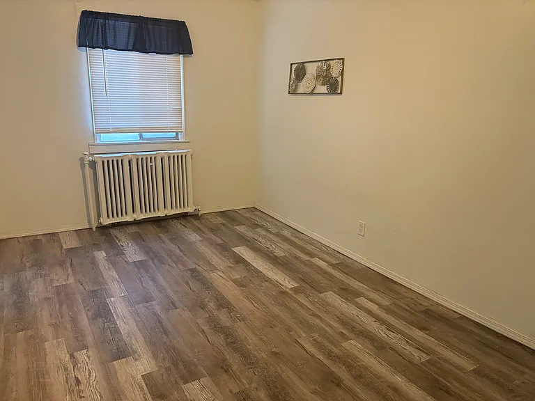 1717 Main St #12 — Photo 8