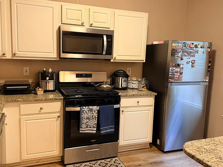 4645 Valais Ct #22 — Photo 16