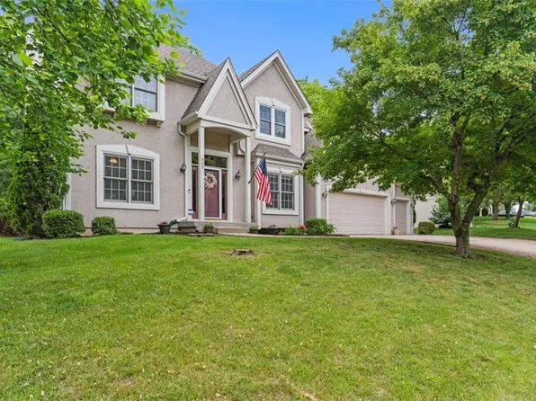929 NE 102nd St, Kansas City, MO 64155