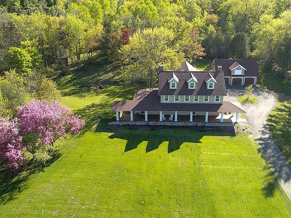 4th image of 1057 Leesome Ln