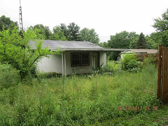 2nd image of 3106 Weaver Ln