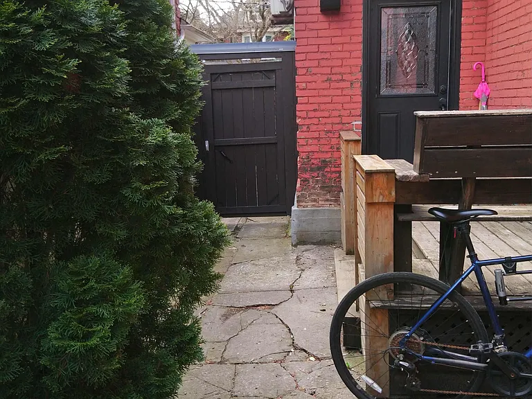 21 Lansdowne Ave #1 — Photo 10