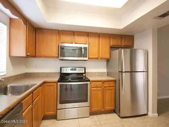 3rd image of 1139 Ashley Ave #0