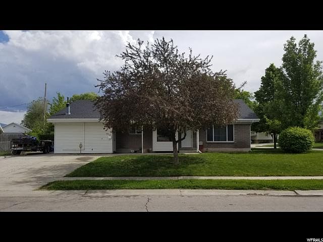 1st image of 1449 W Paradise Ln