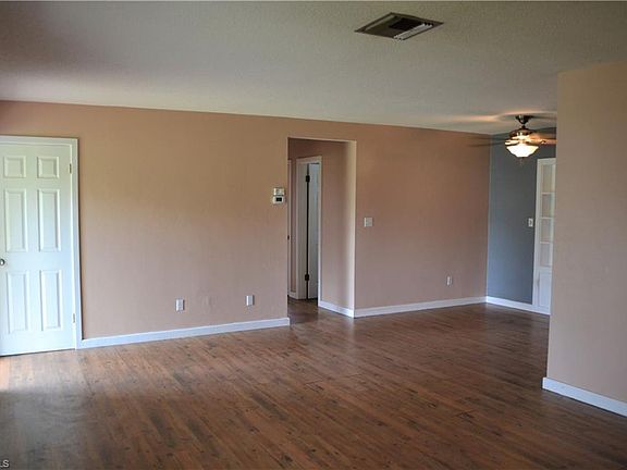 3rd image of 1523 Lindale Cir
