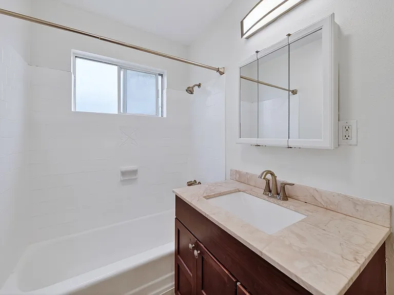 340 E 2nd St #3 — Photo 6
