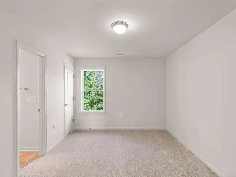 451 Sullivan Loop Rd — Photo 22