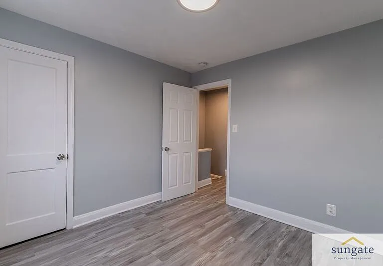 1504 Elrino St — Photo 17