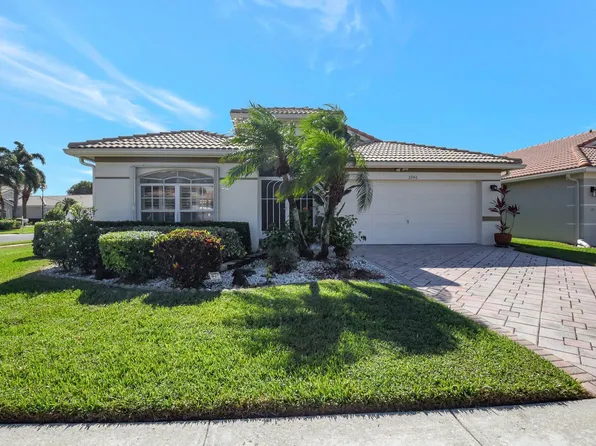 5946 Royal Isles Boulevard, Boynton Beach, FL 33437