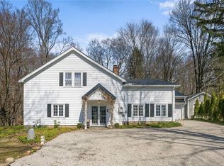 7428 Chagrin Rd, Chagrin Falls, OH 44023