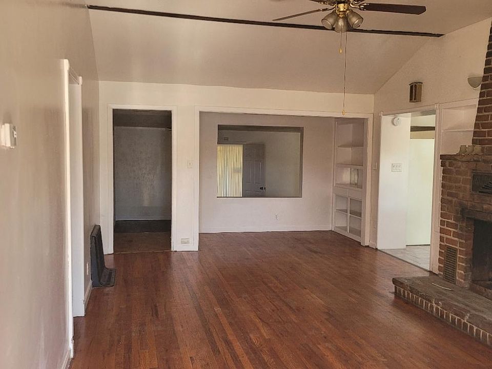 2nd image of 2439 W Euclid Ave