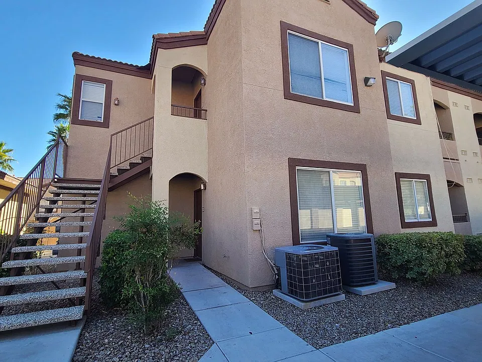 9580 W Reno Ave #180