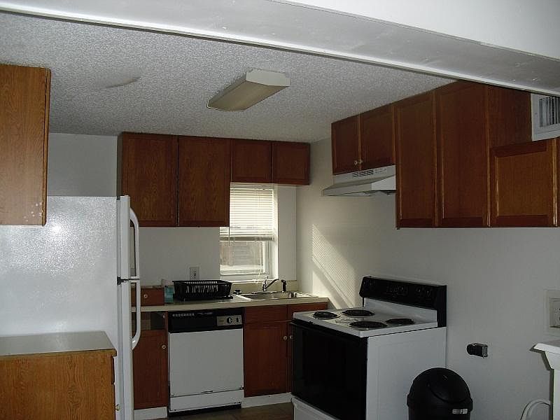 2nd image of 428 13th Ave N