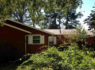 204 Bernard St, Naples, TX 75568