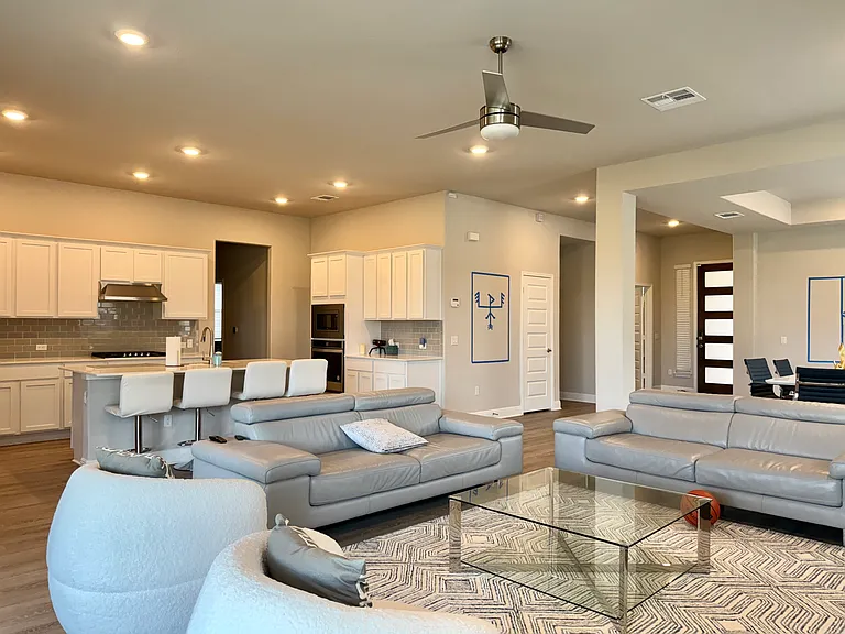 17712 Gilberto Dr — Photo 4