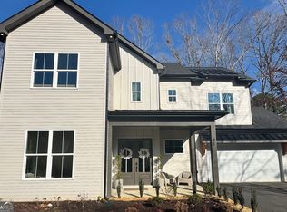 81 Summit Ridge Cir SE, Cartersville, GA 30120